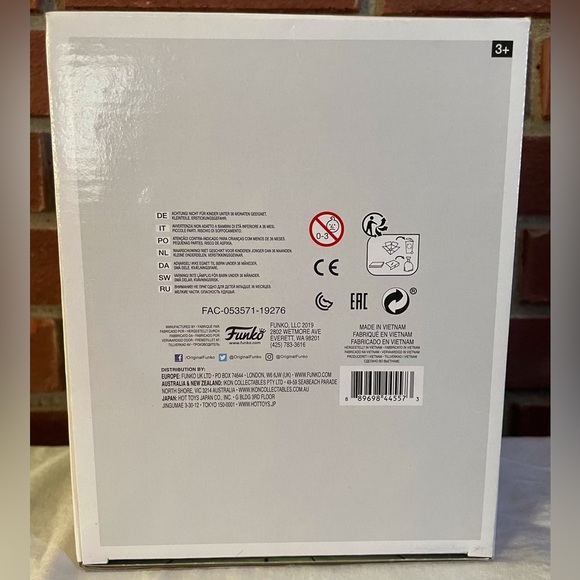 Funko Pop! Maleficent Dragon Glows in the Dark #720 - Picture 8 of 8